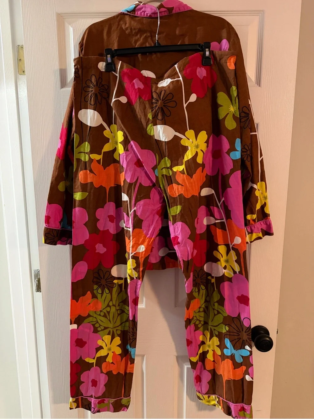 Tepper Jackson Colorful Floral Pajama Set